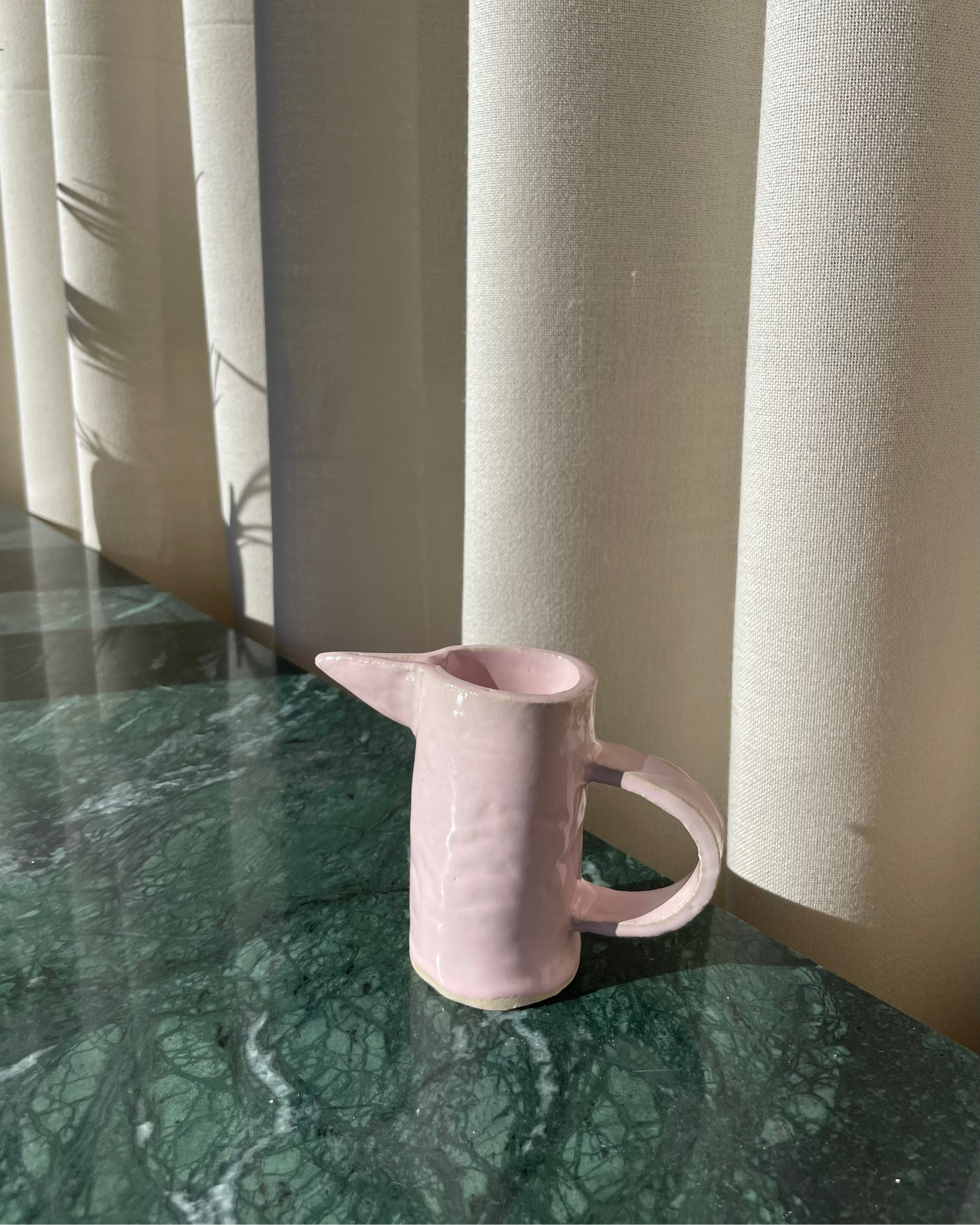 Lyserød mini kande
