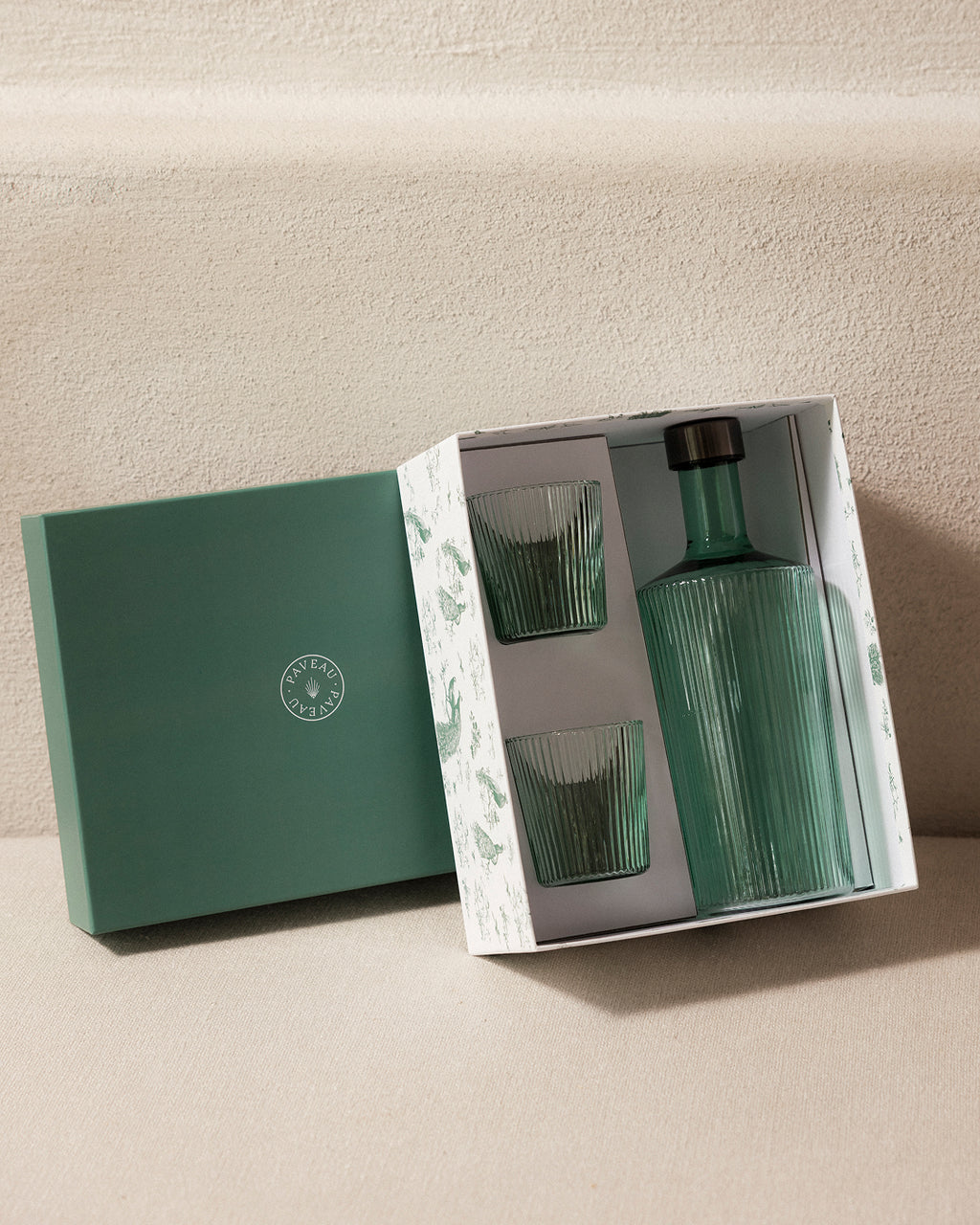 Gift box - 1 bottle and 2 glasses