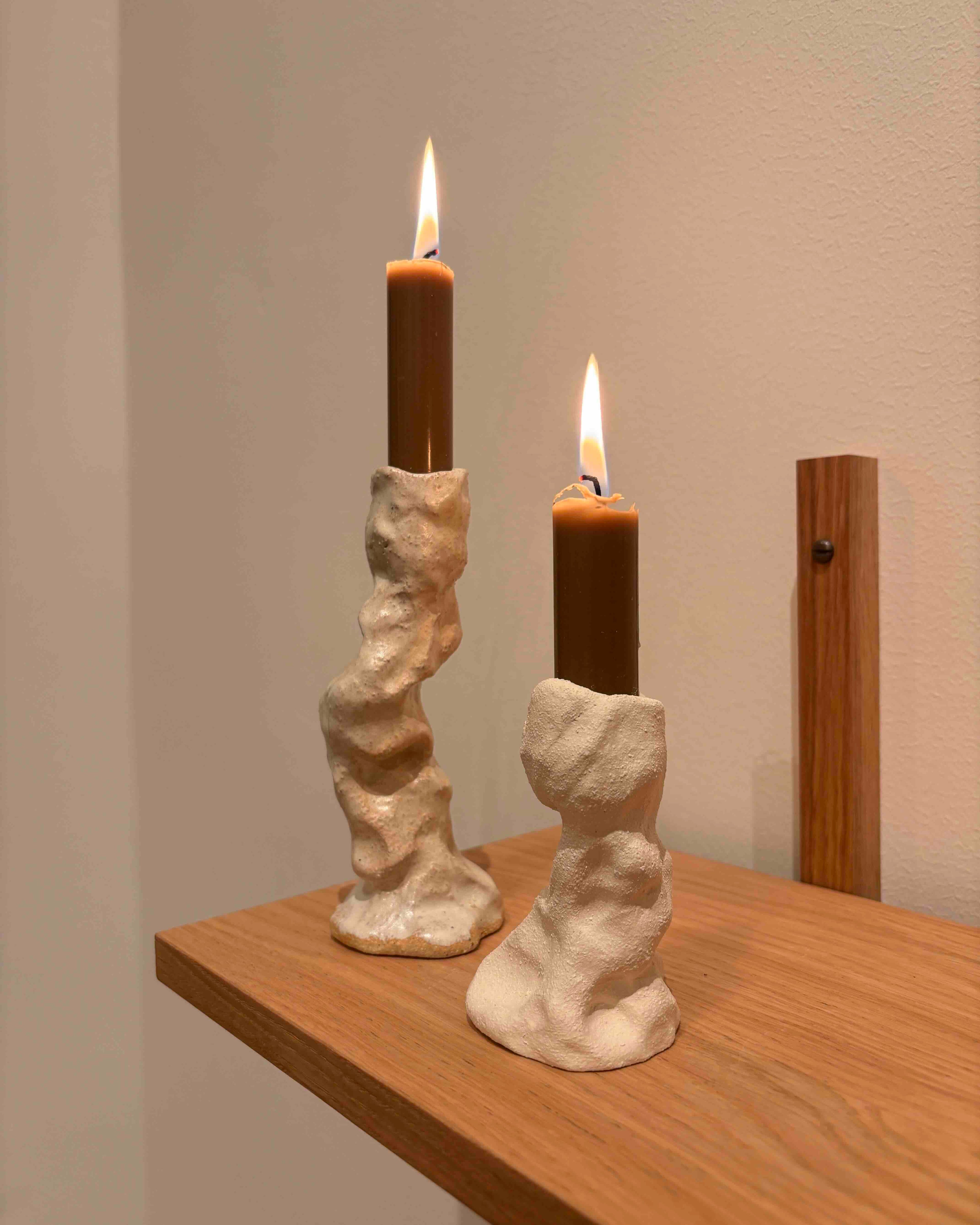 Gren lysestage i beige