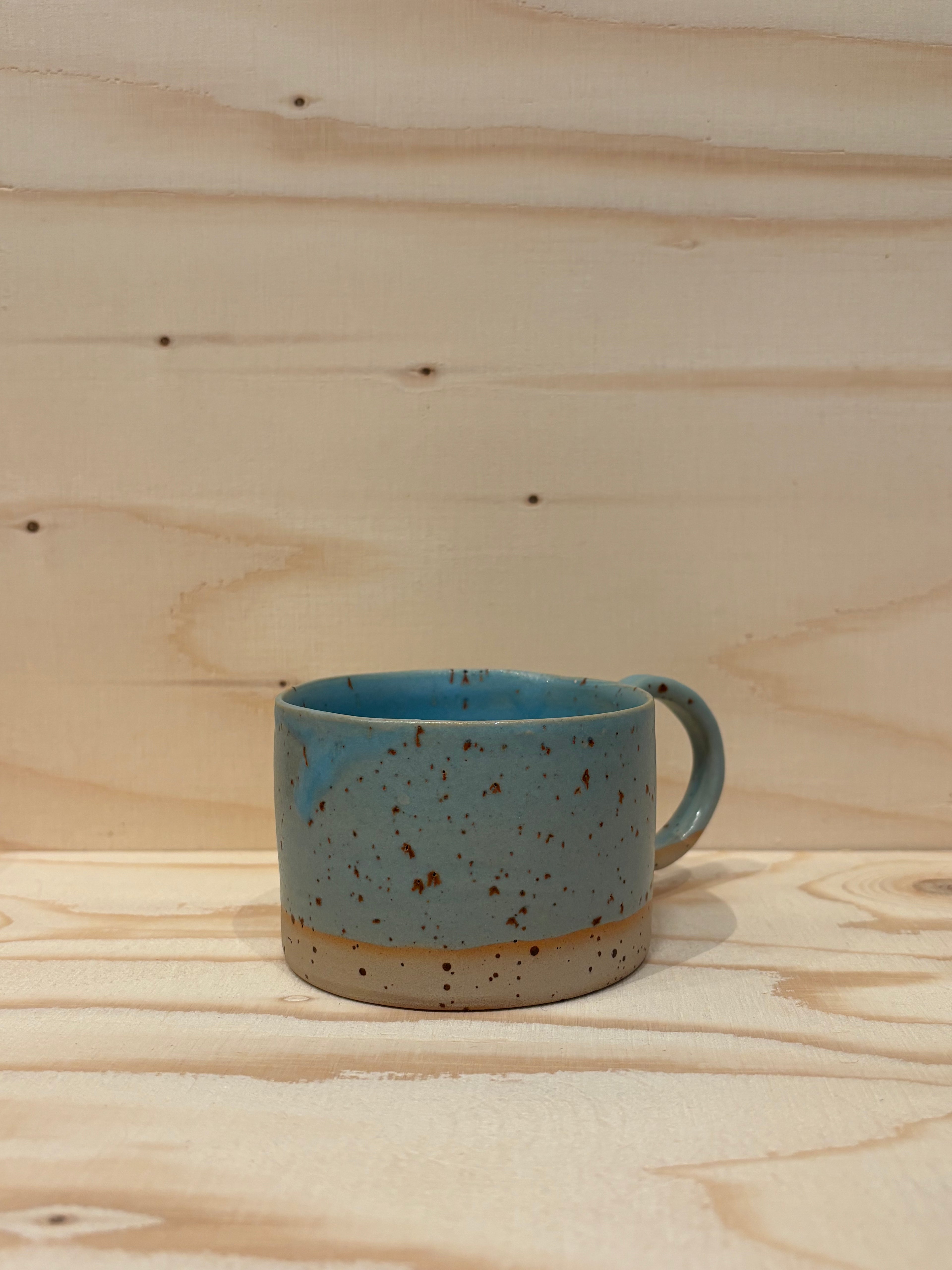 Crush cup