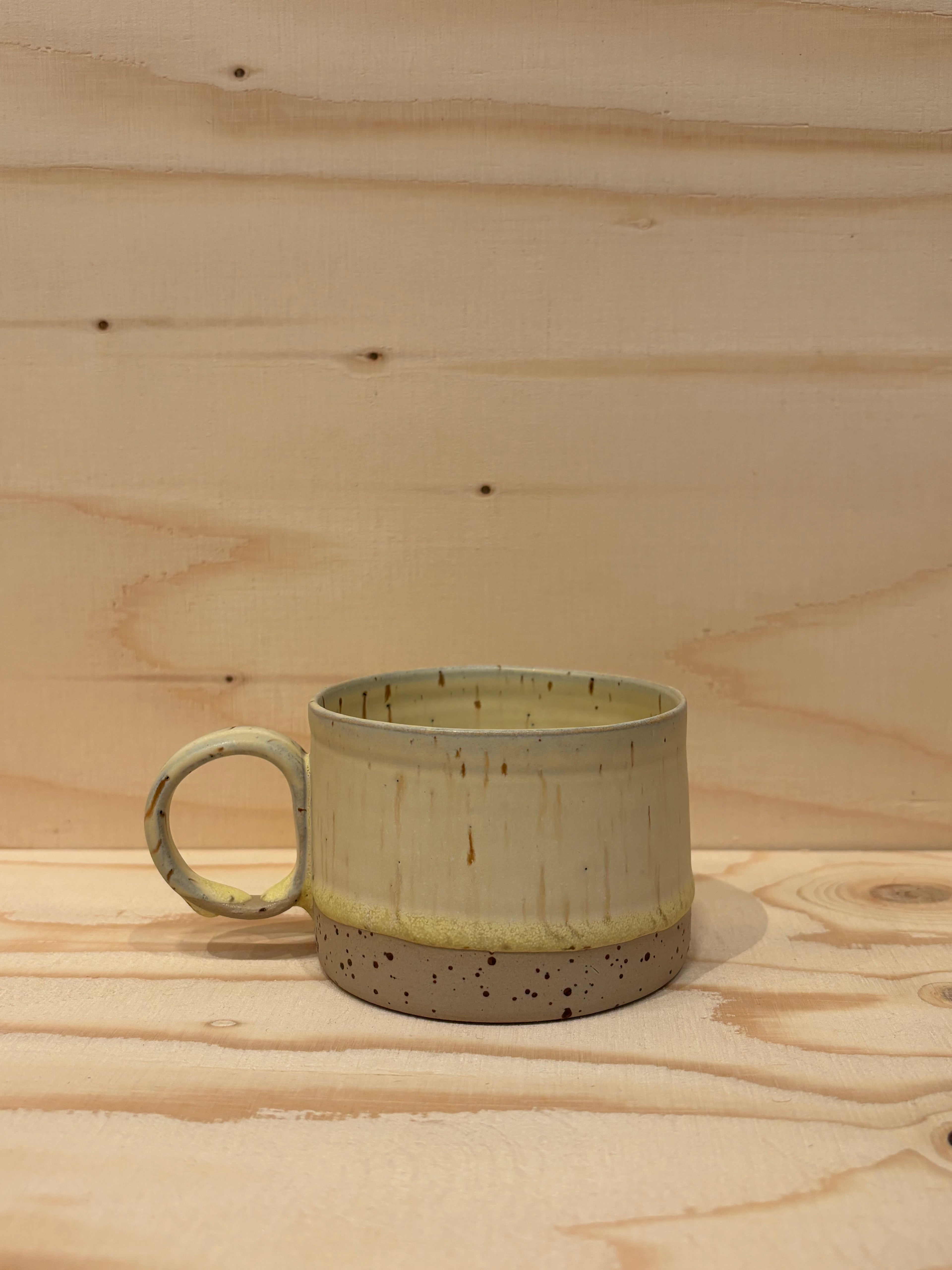 Crush cup