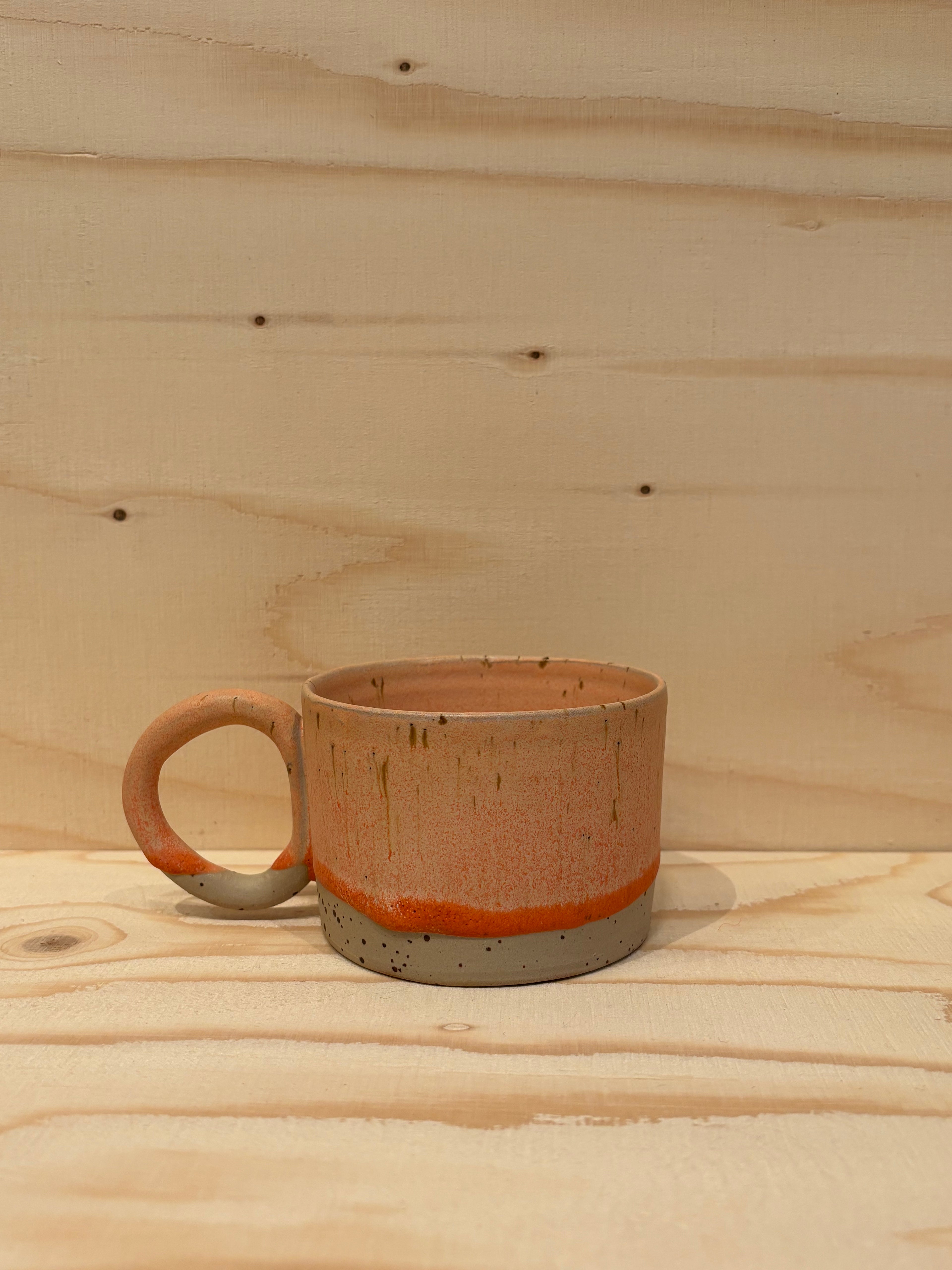 Crush cup