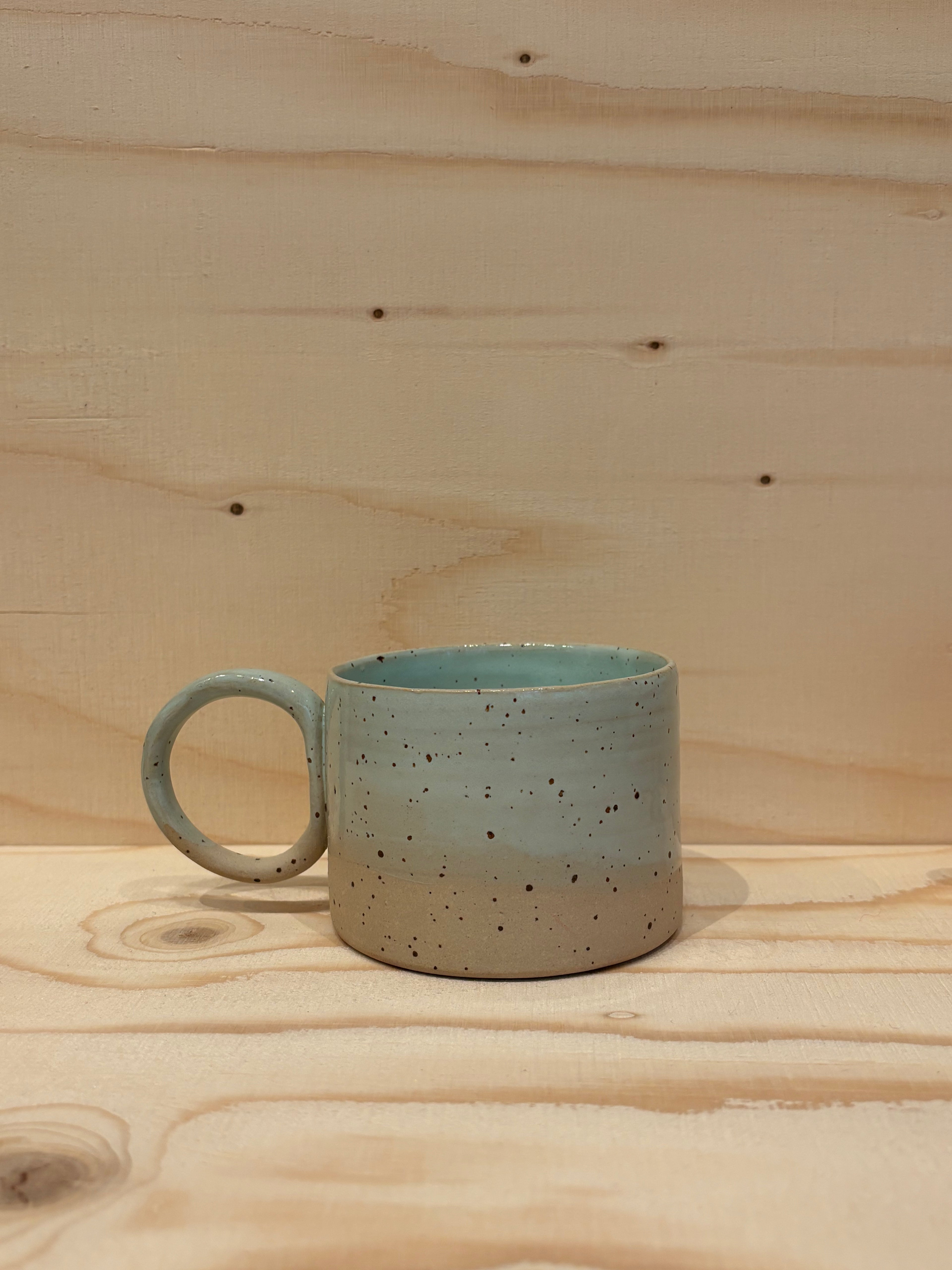Crush cup