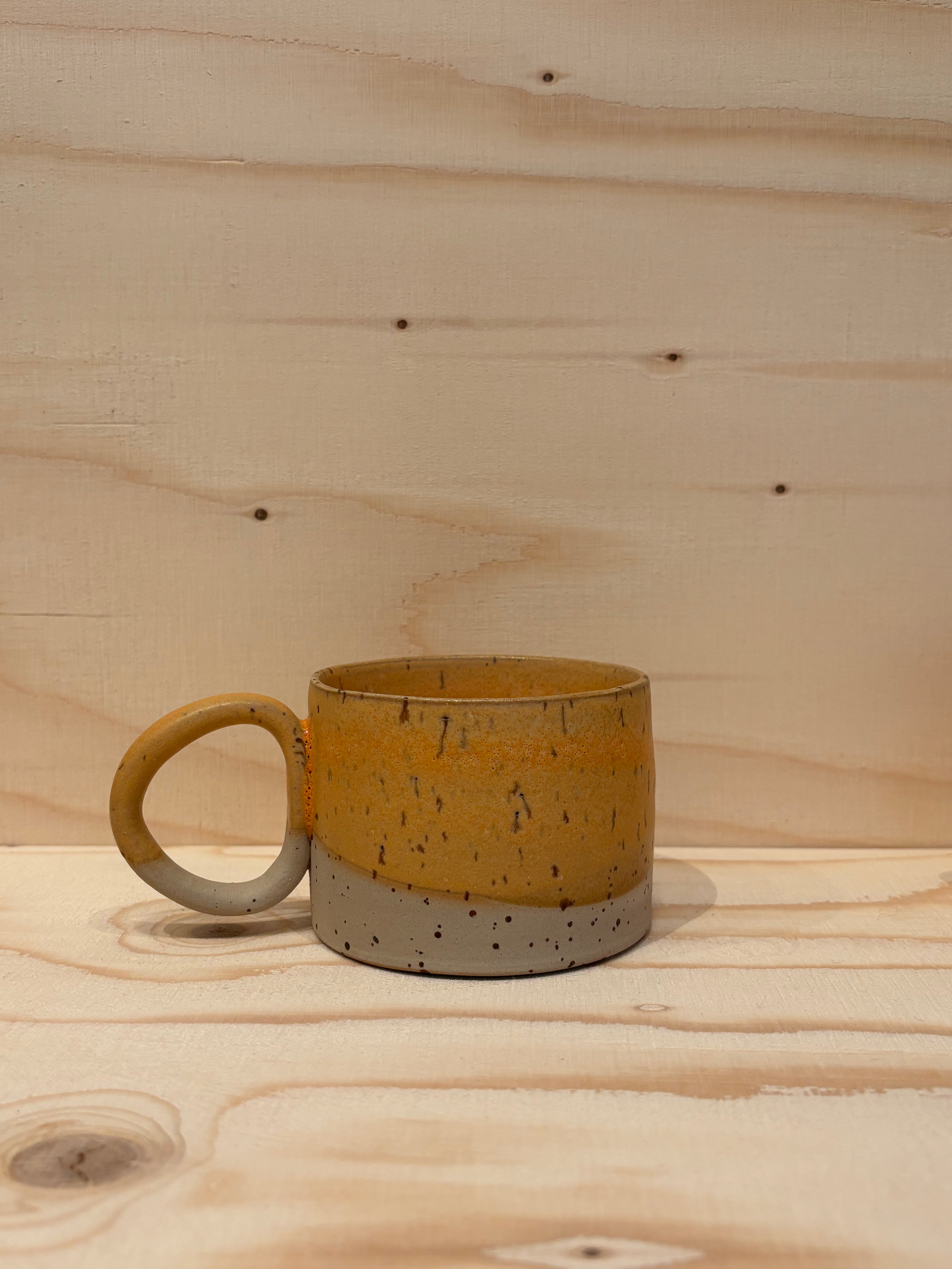 Crush cup