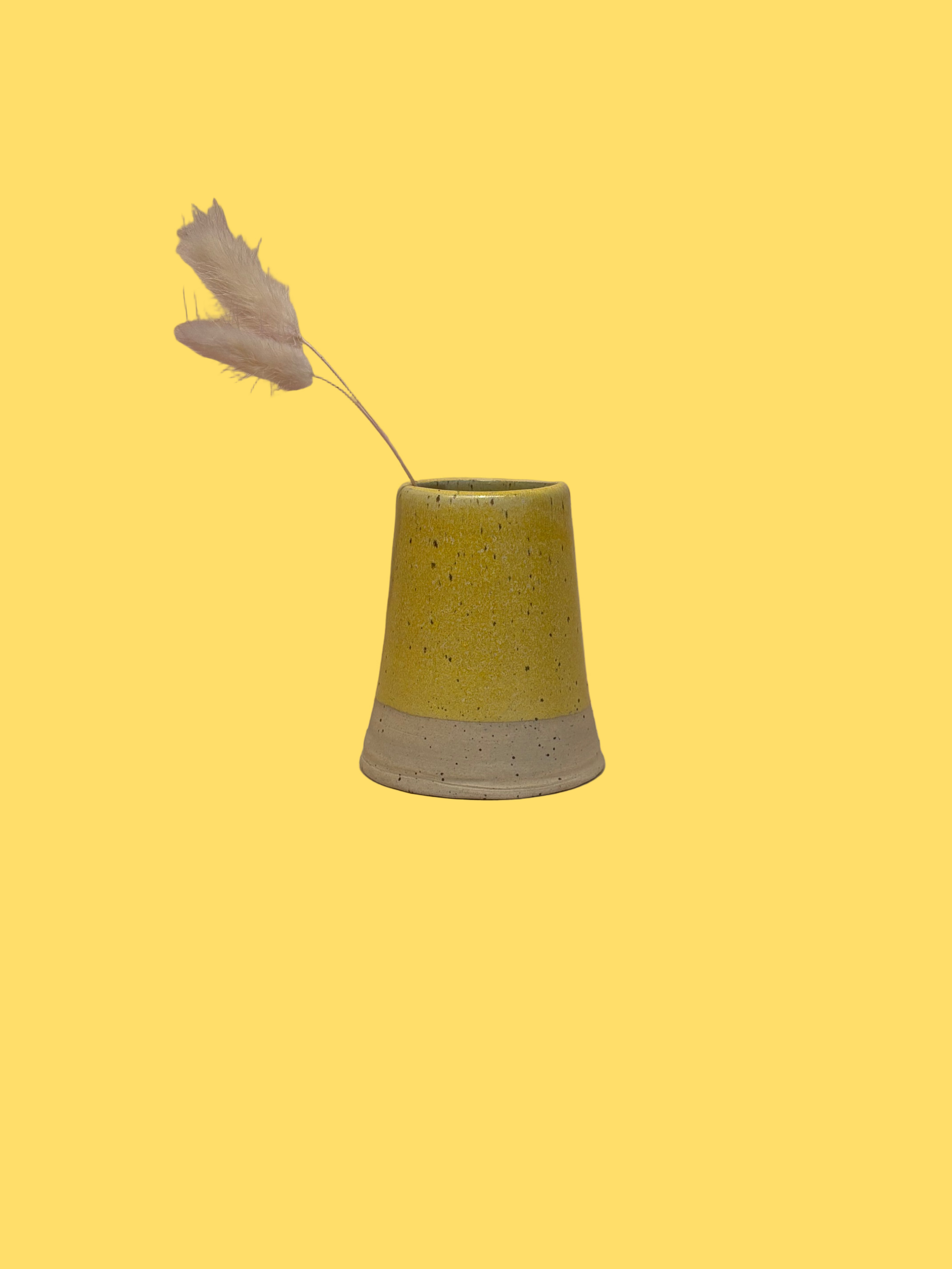 Keglevase (mellem - 9 cm høj)