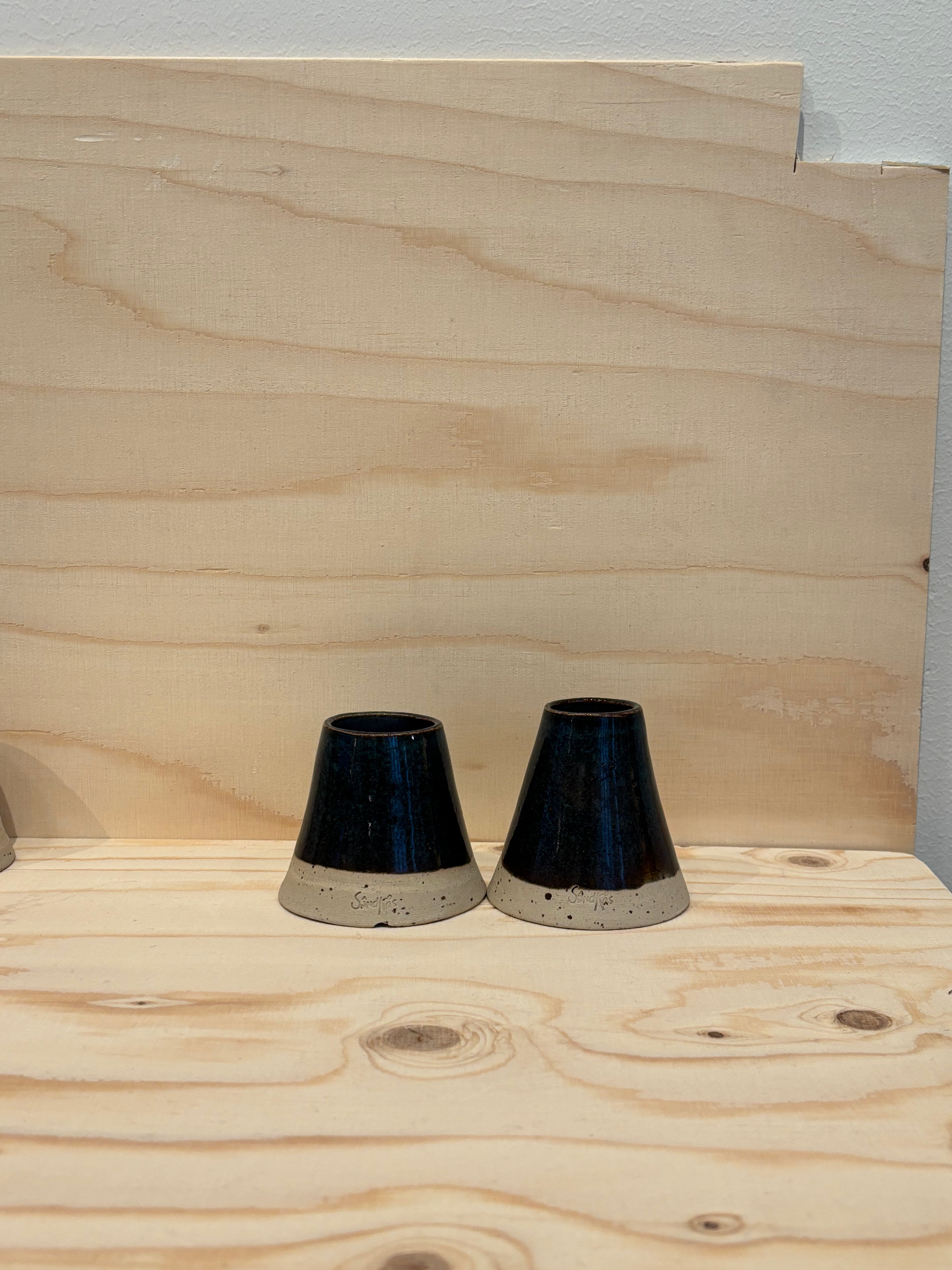 Keglevase (lille - 7 cm høj)