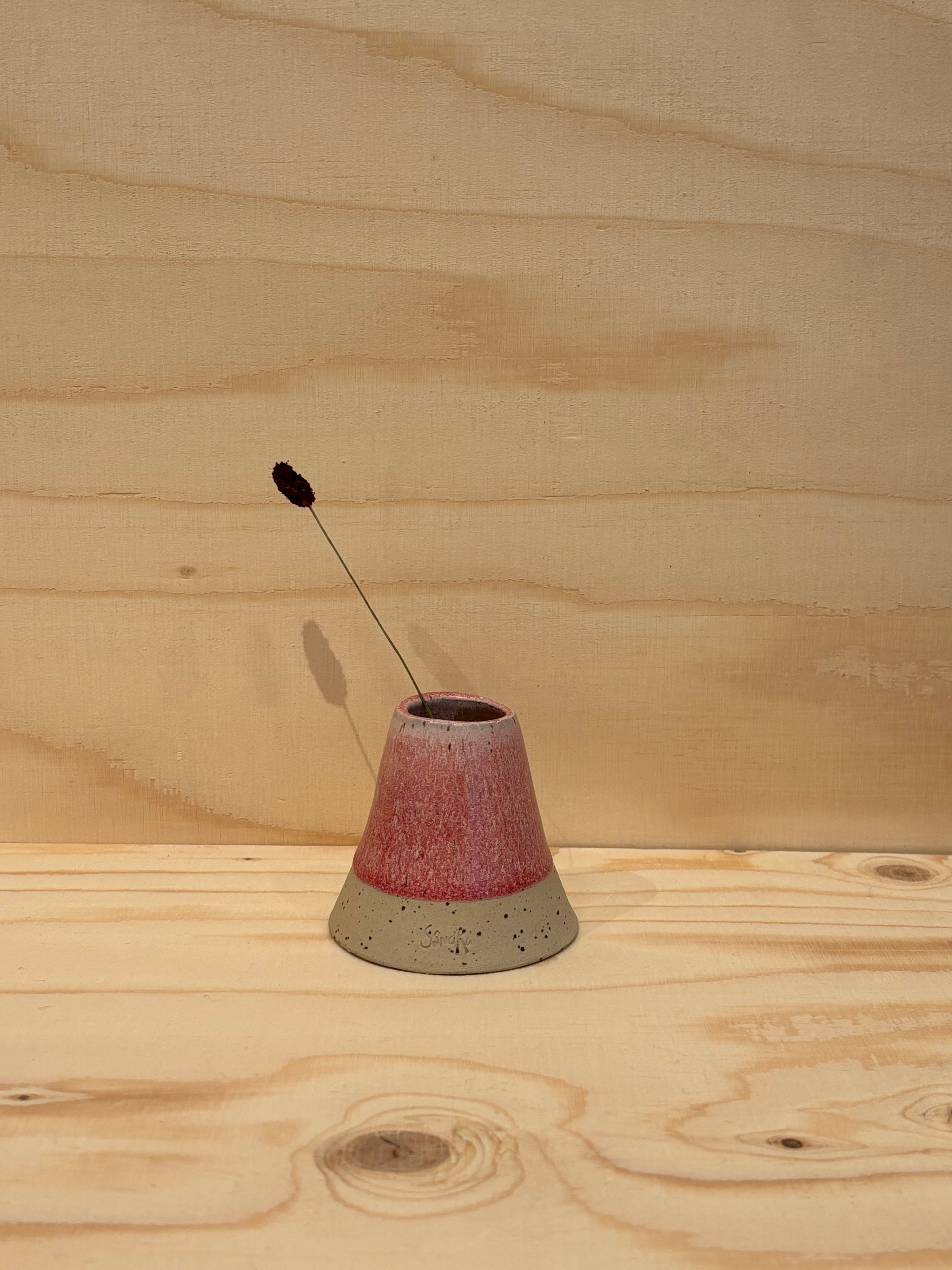 Keglevase (lille - 7 cm høj)