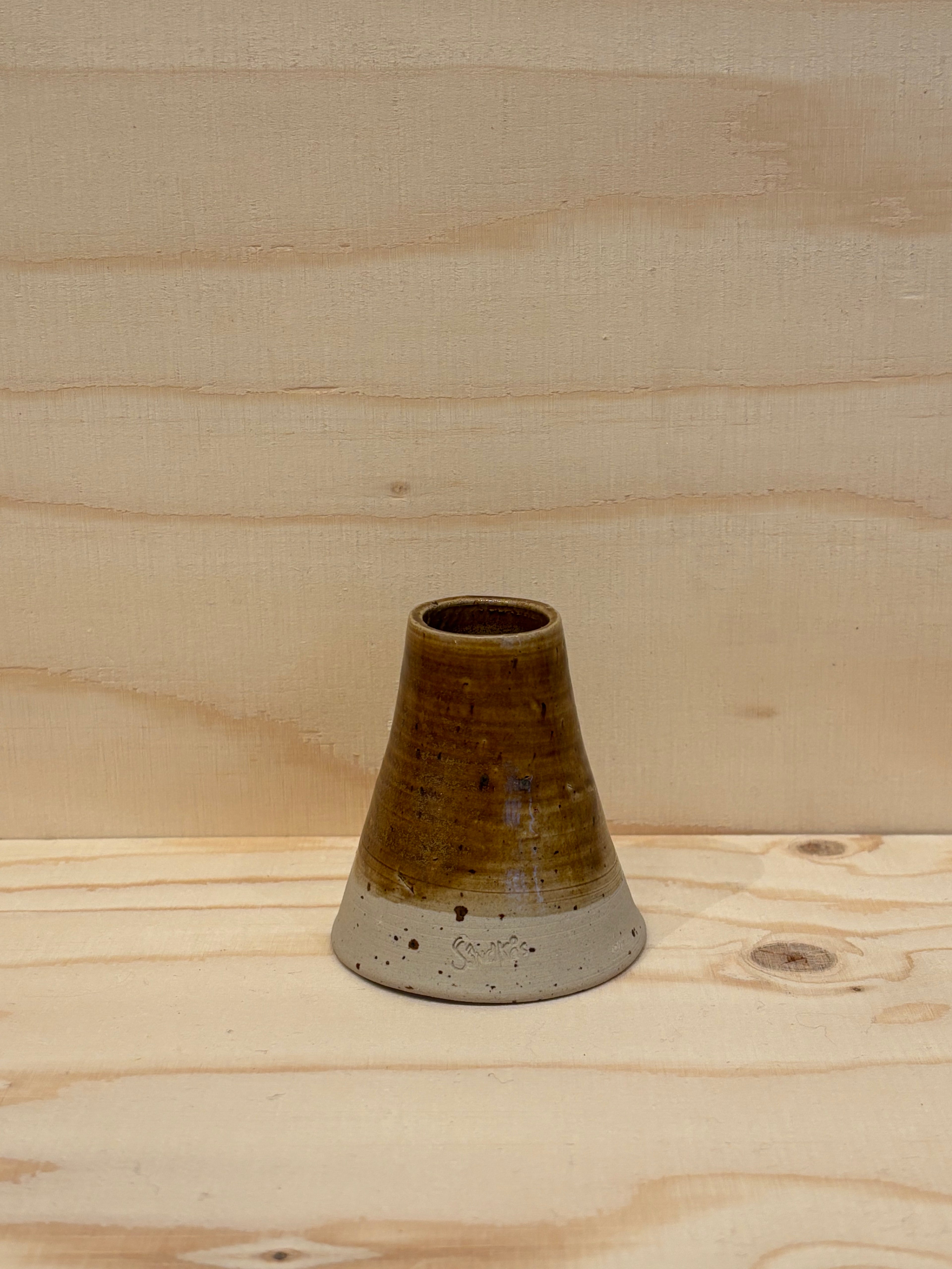 Keglevase (lille - 7 cm høj)
