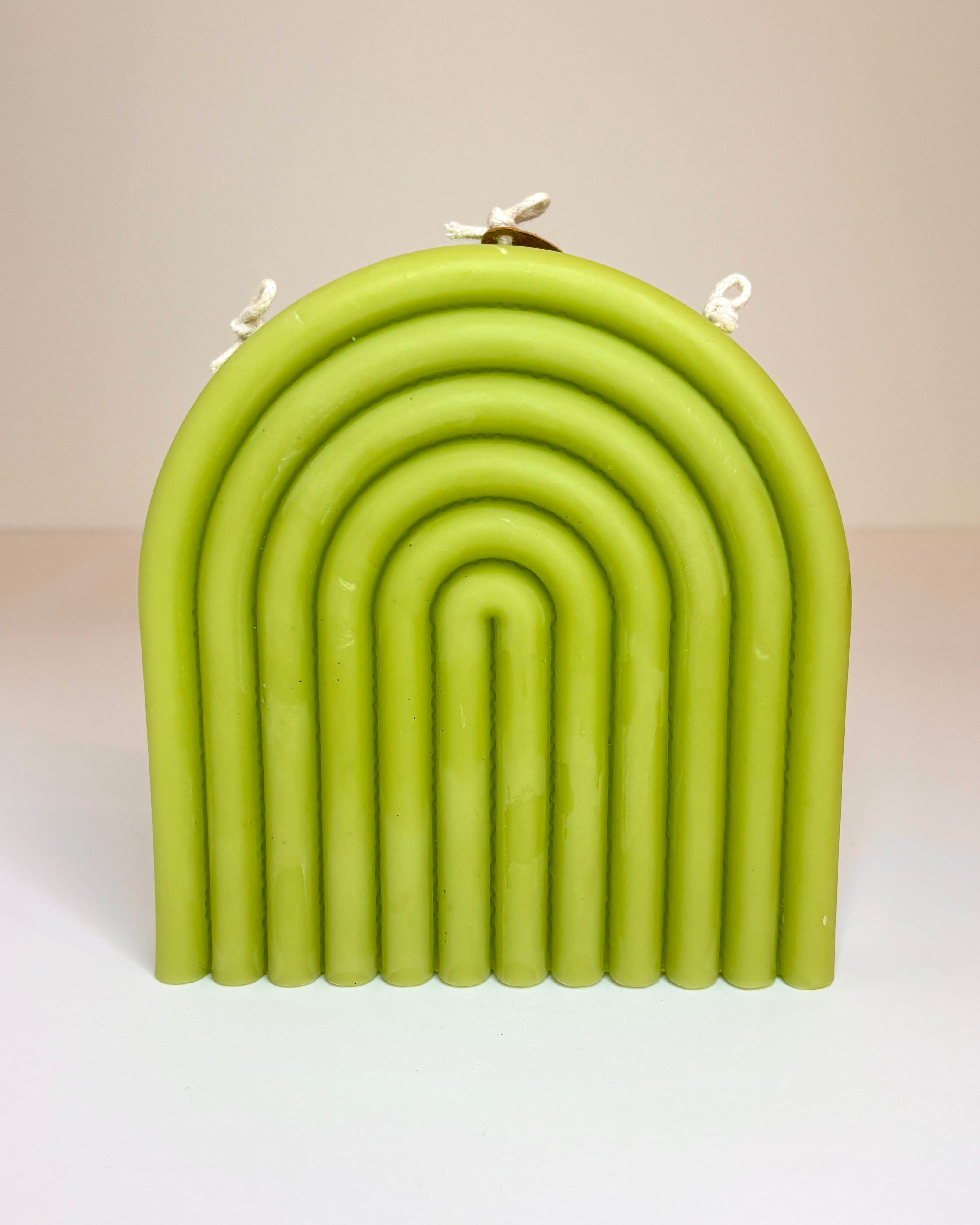 Regnbue lys i bi- og sojavoks