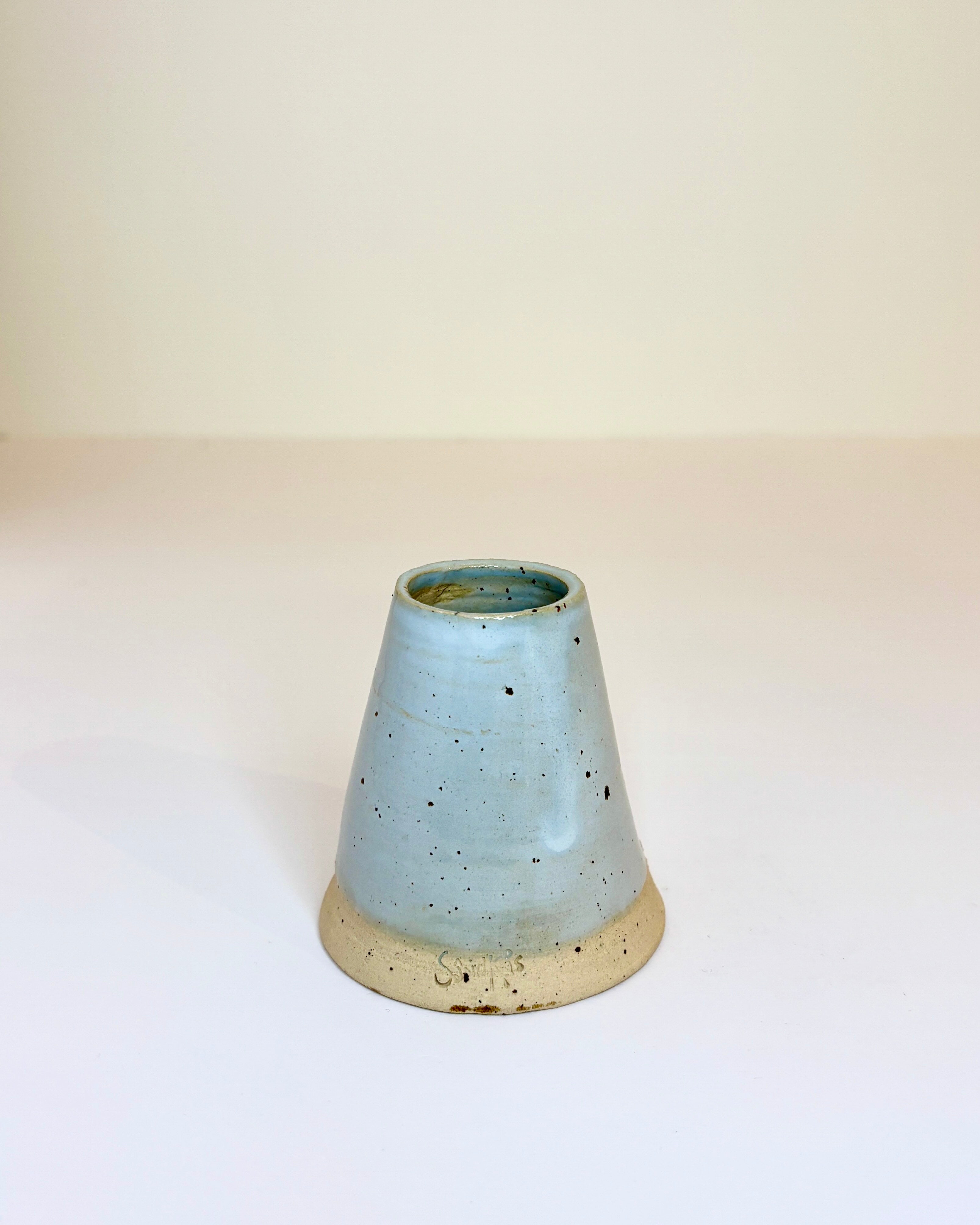 Keglevase (lille - 7 cm høj)