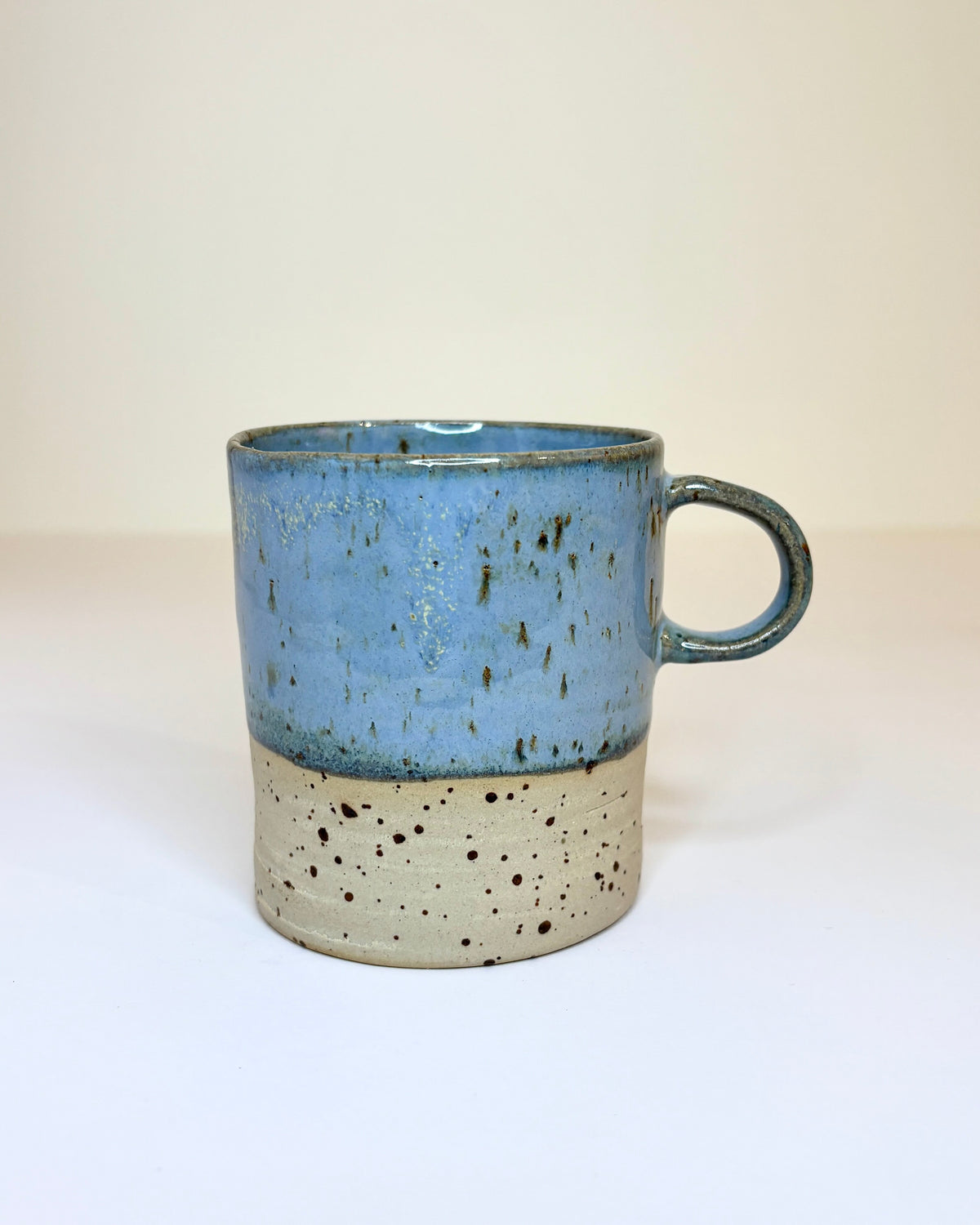 Kaas cup (høj kop m. hank)