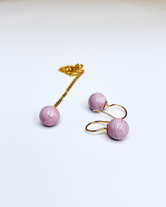 Necklace and earrings in pink glass (set)