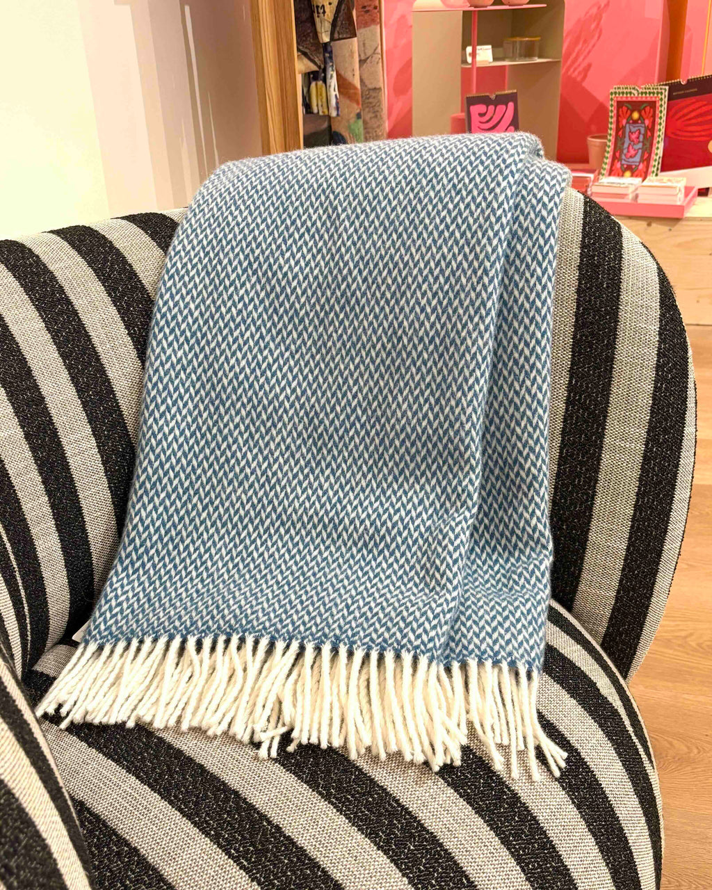 Pulse blanket in 60% merino wool and 40% lambswool