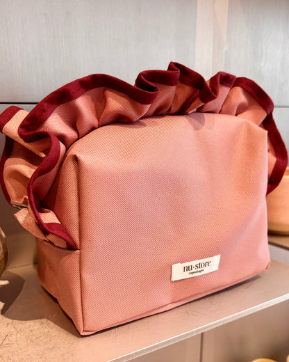 Rosa beauty bag med bordeaux kant