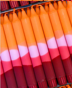 Håndlavet lys i pink og orange nuancer