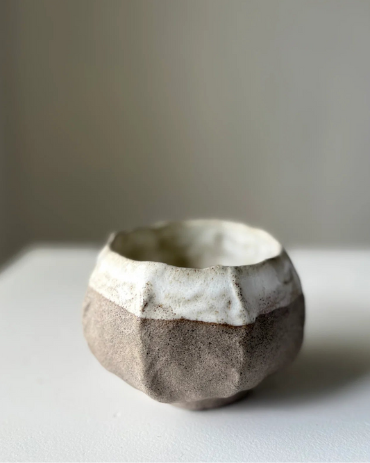 Boble kop - grå dyp med hvid glaze - mellem