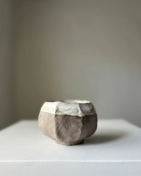 Boble kop - grå dyp med hvid glaze - mellem