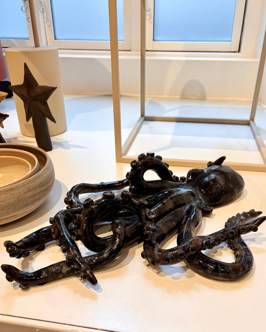 Stor Pulpo skulptur i ler